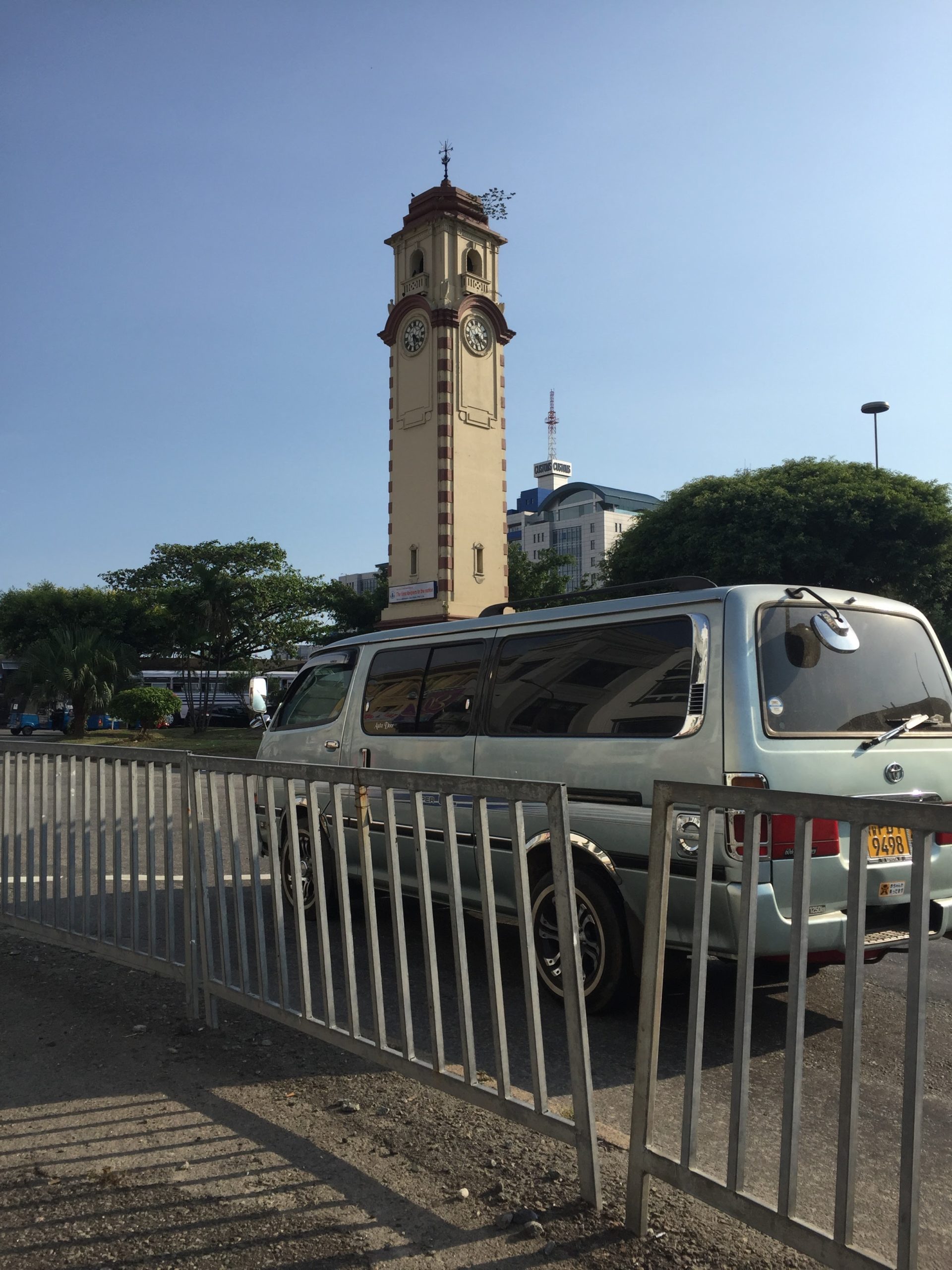 スリランカのコロンボの街中の塔