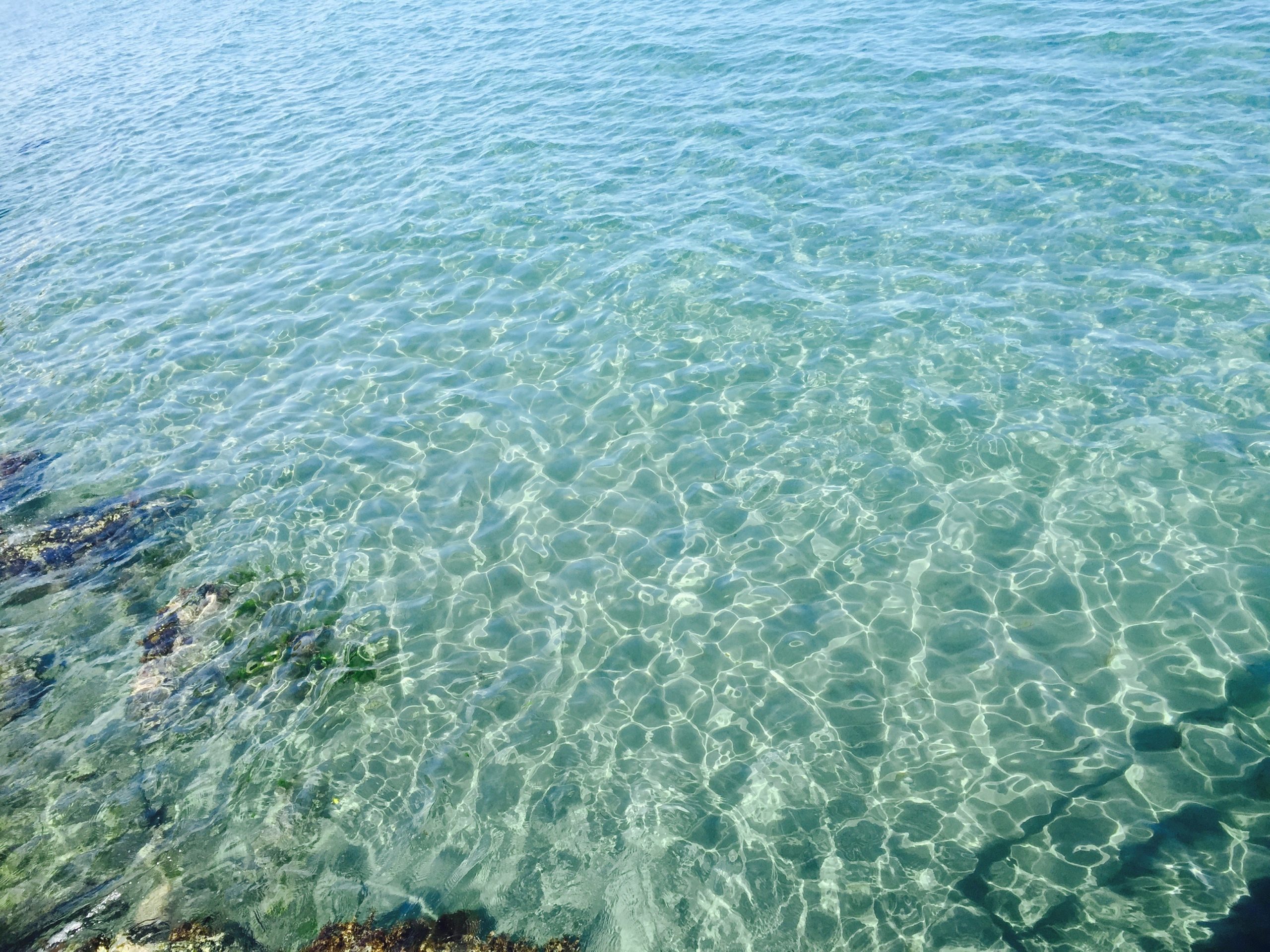 キプロスのキラキラ輝く海